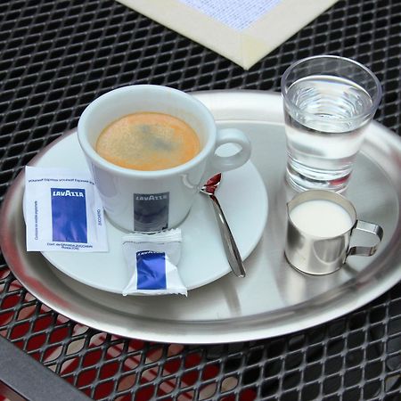 纳赫拉德膳食酒店 奥洛穆茨 外观 照片